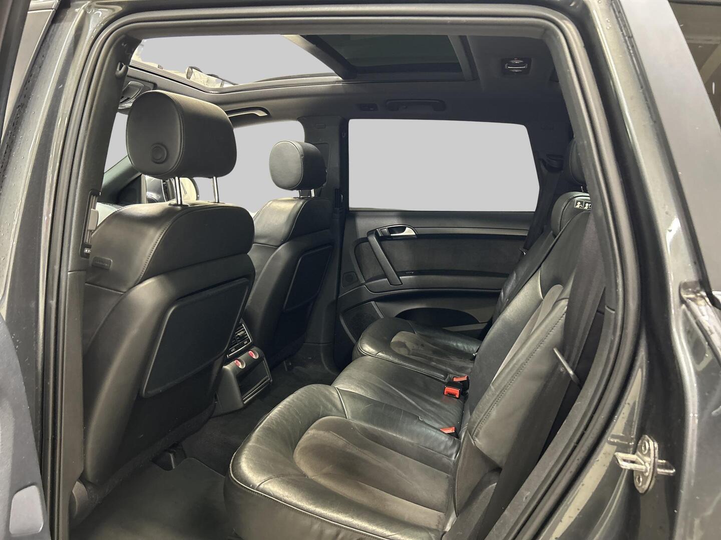 AUDI Q7 2011