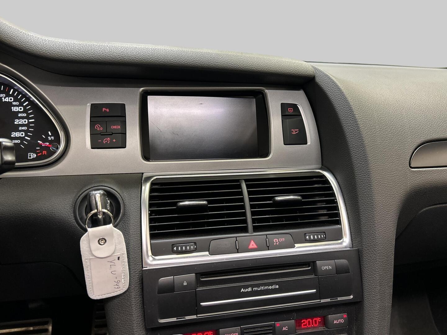 AUDI Q7 2011
