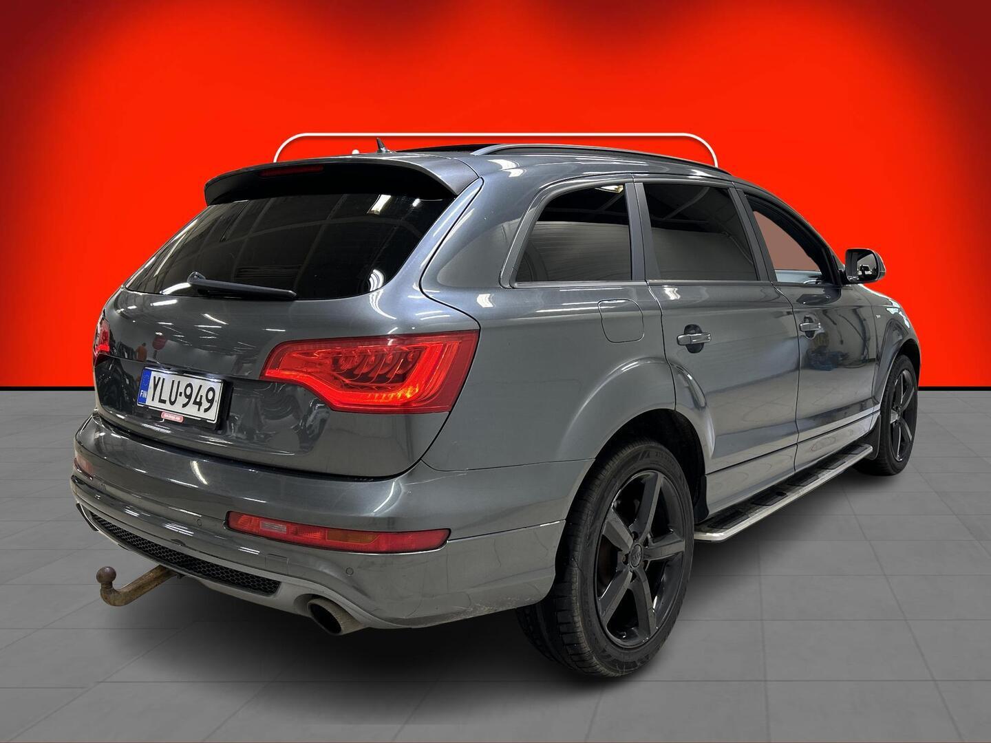 AUDI Q7 2011