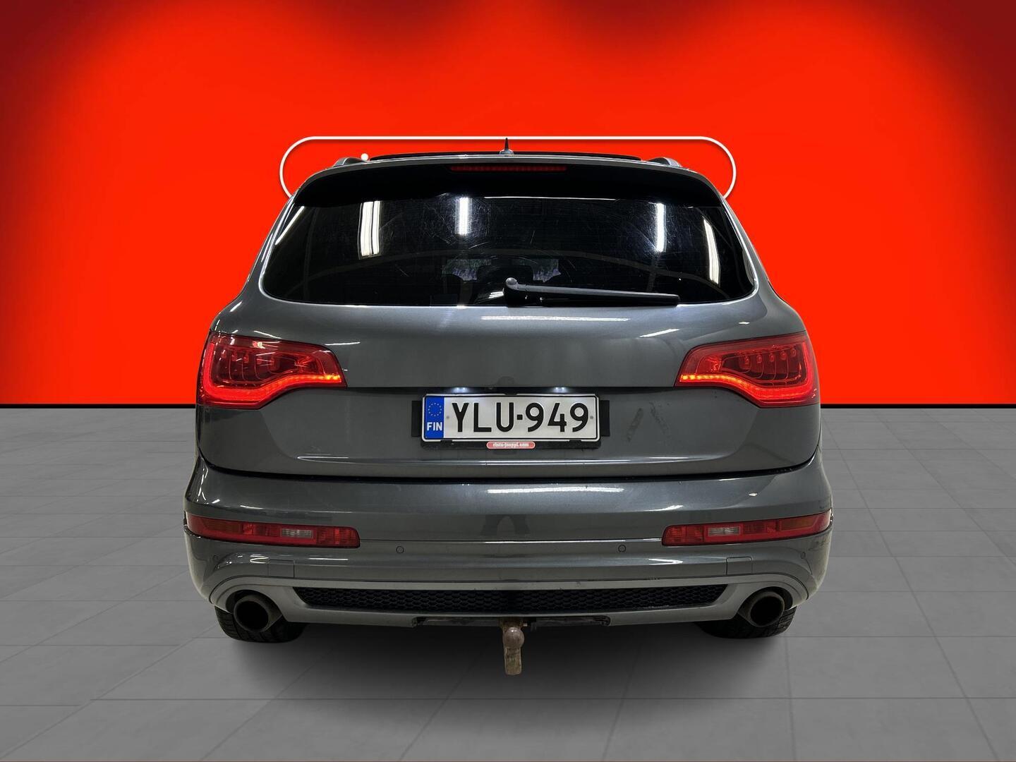 AUDI Q7 2011