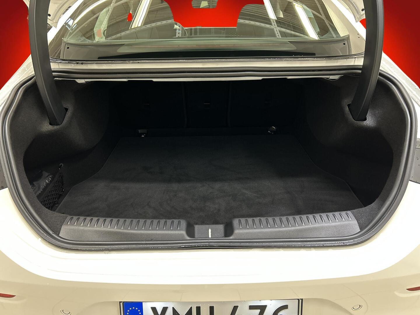 MERCEDES-BENZ CLA 2026