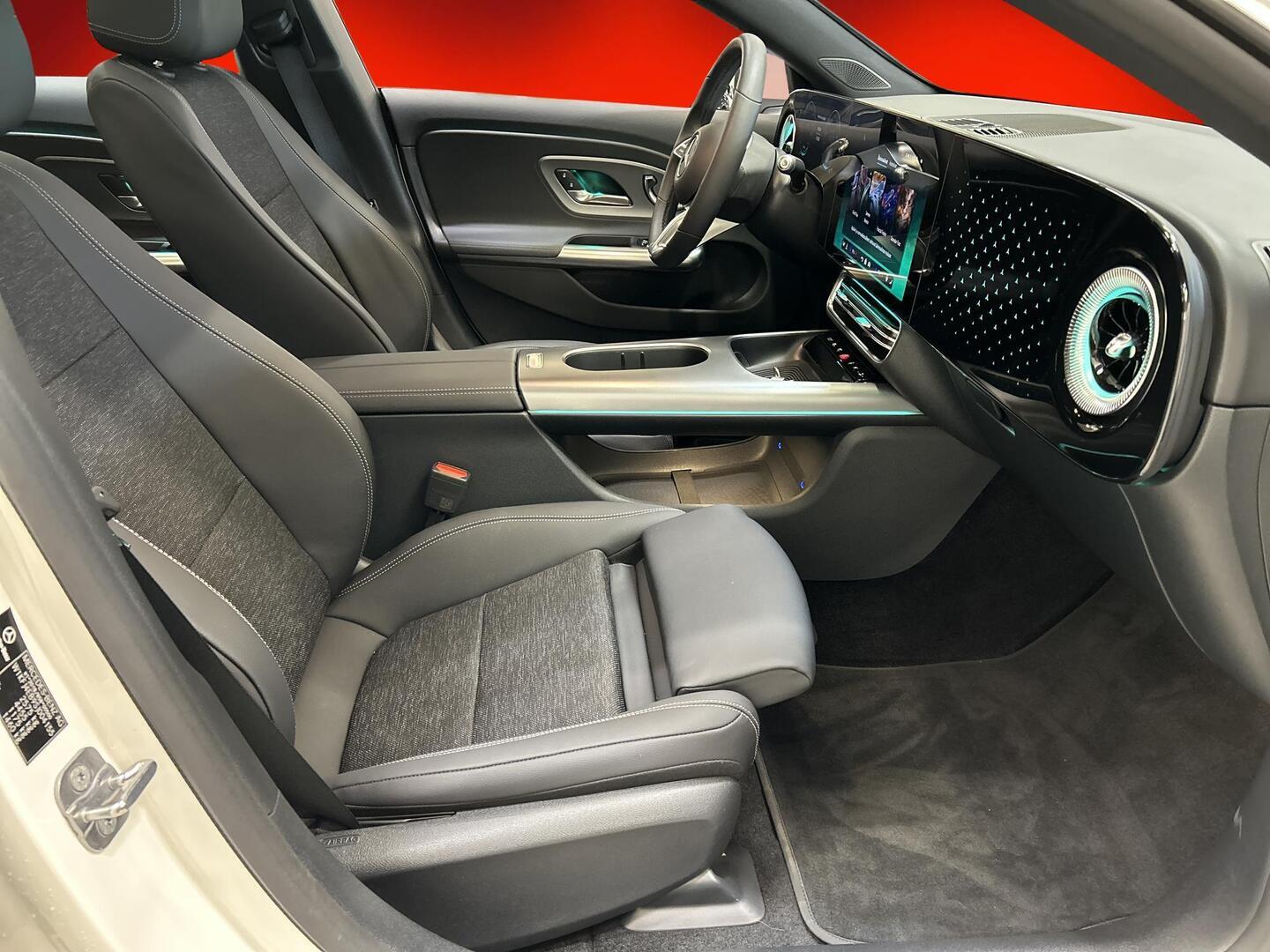 MERCEDES-BENZ CLA 2026