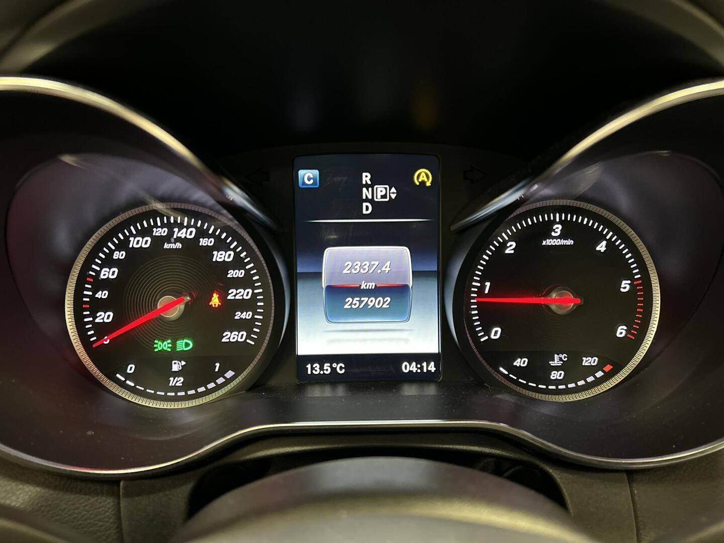 MERCEDES-BENZ C 2014