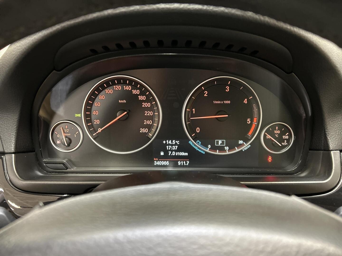 BMW 525 2011