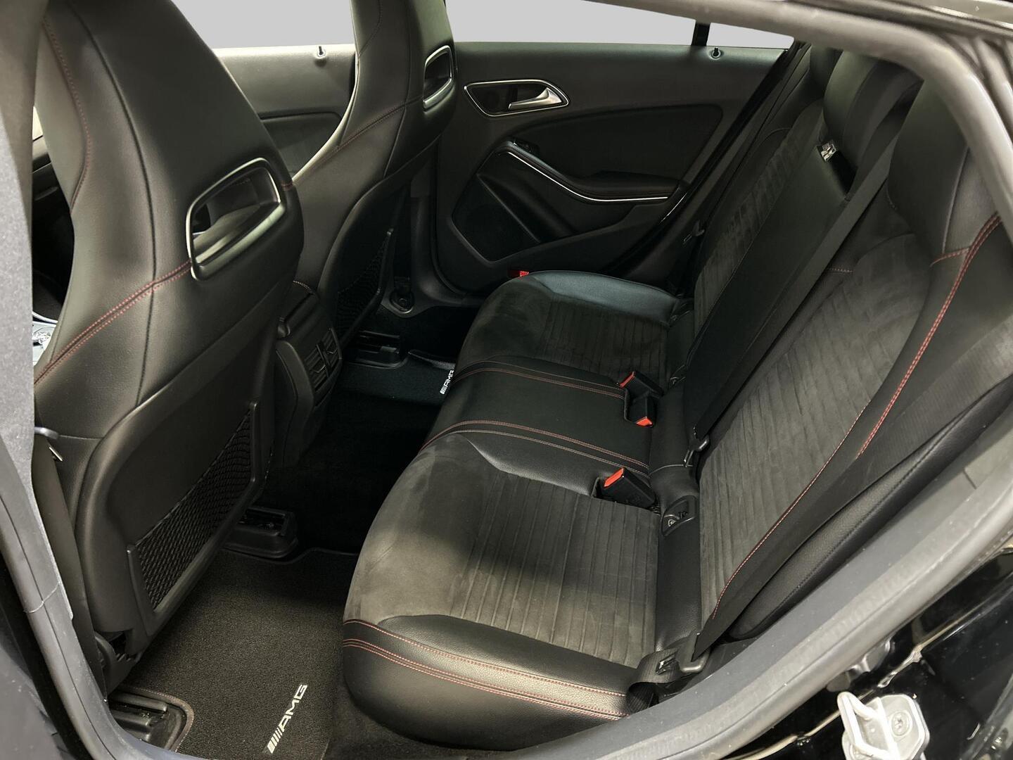 MERCEDES-BENZ CLA 2015