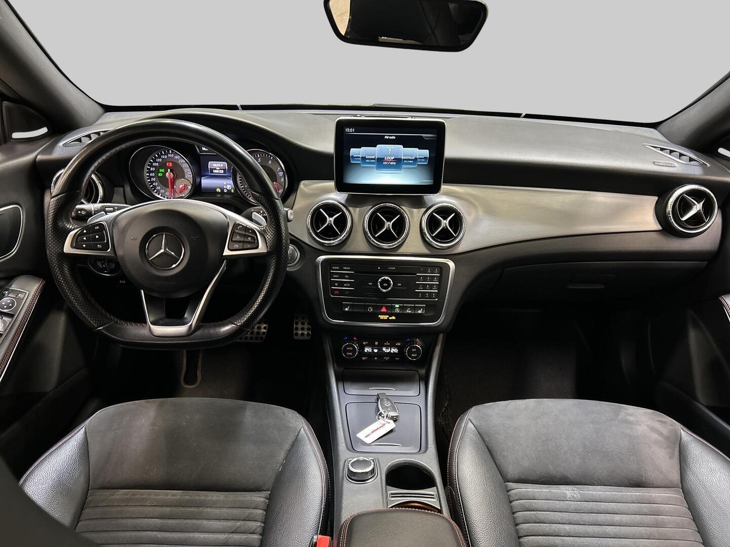 MERCEDES-BENZ CLA 2015