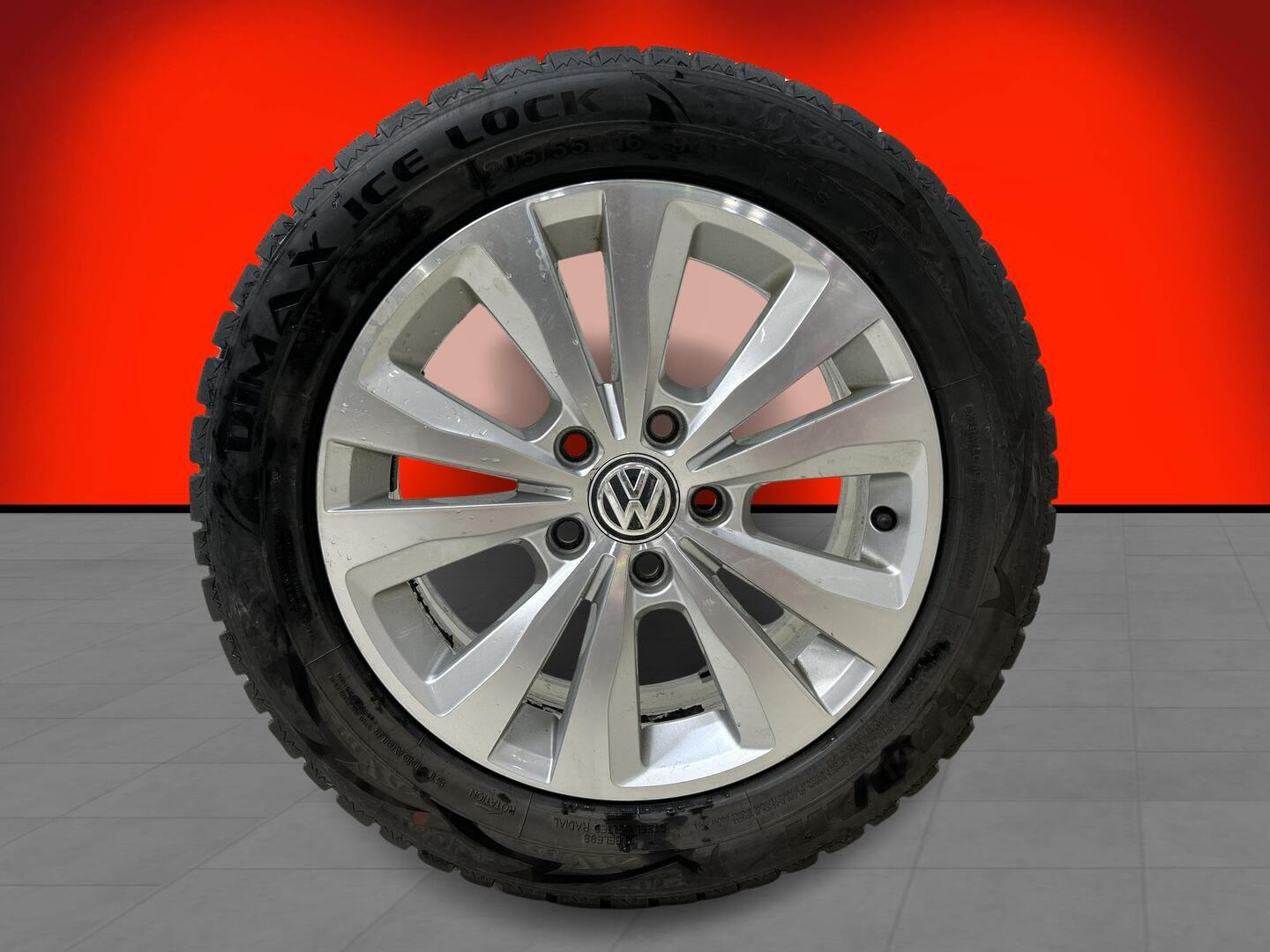 VOLKSWAGEN Golf 2016