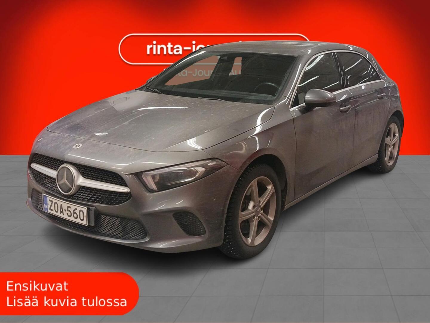 MERCEDES-BENZ A 2022