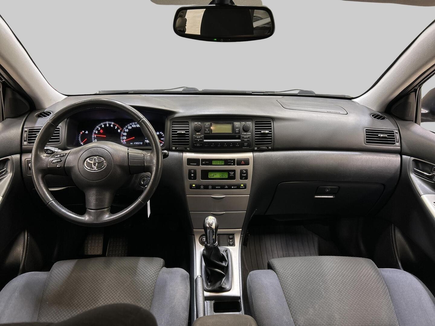 TOYOTA Corolla 2005