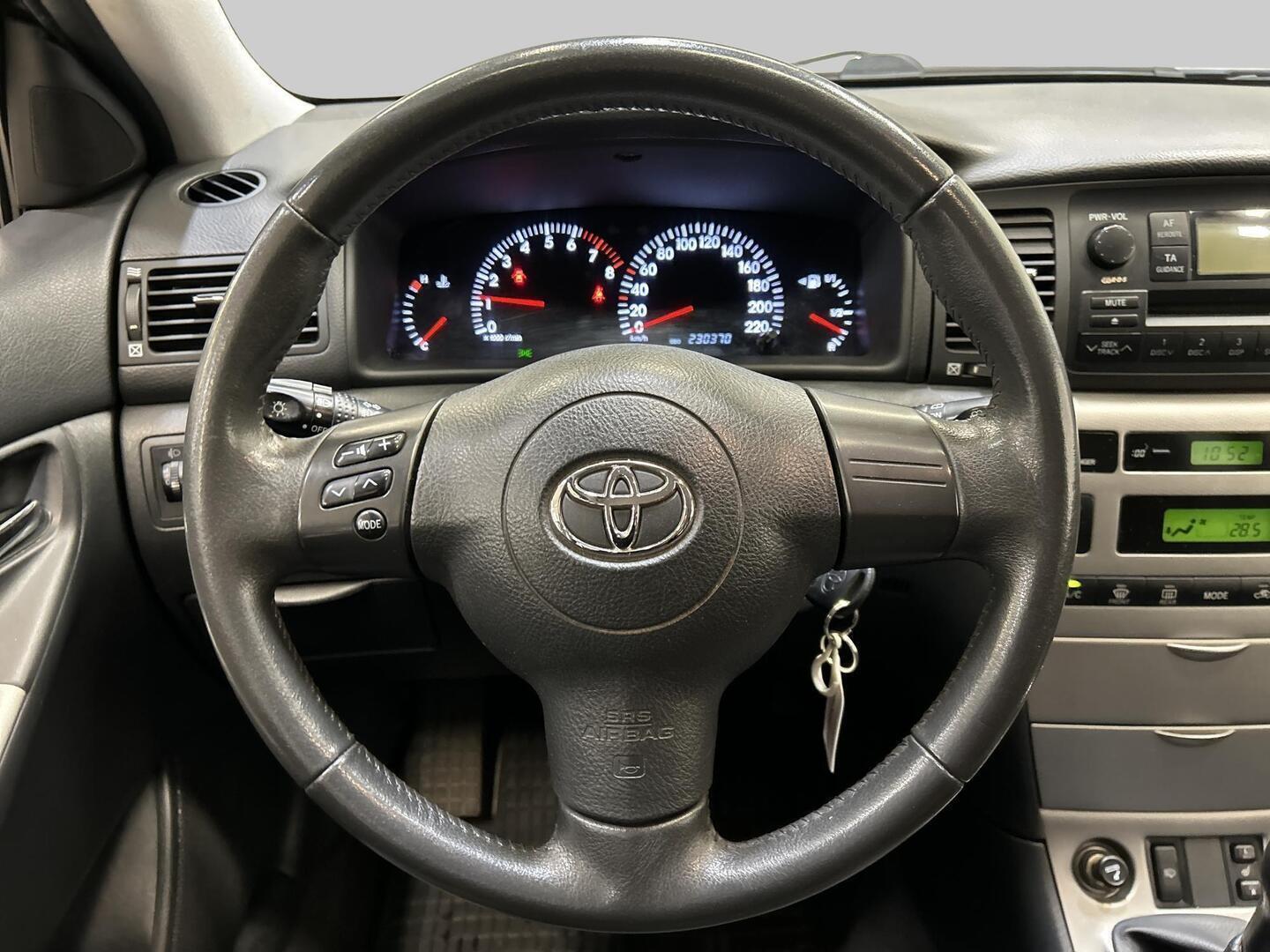 TOYOTA Corolla 2005