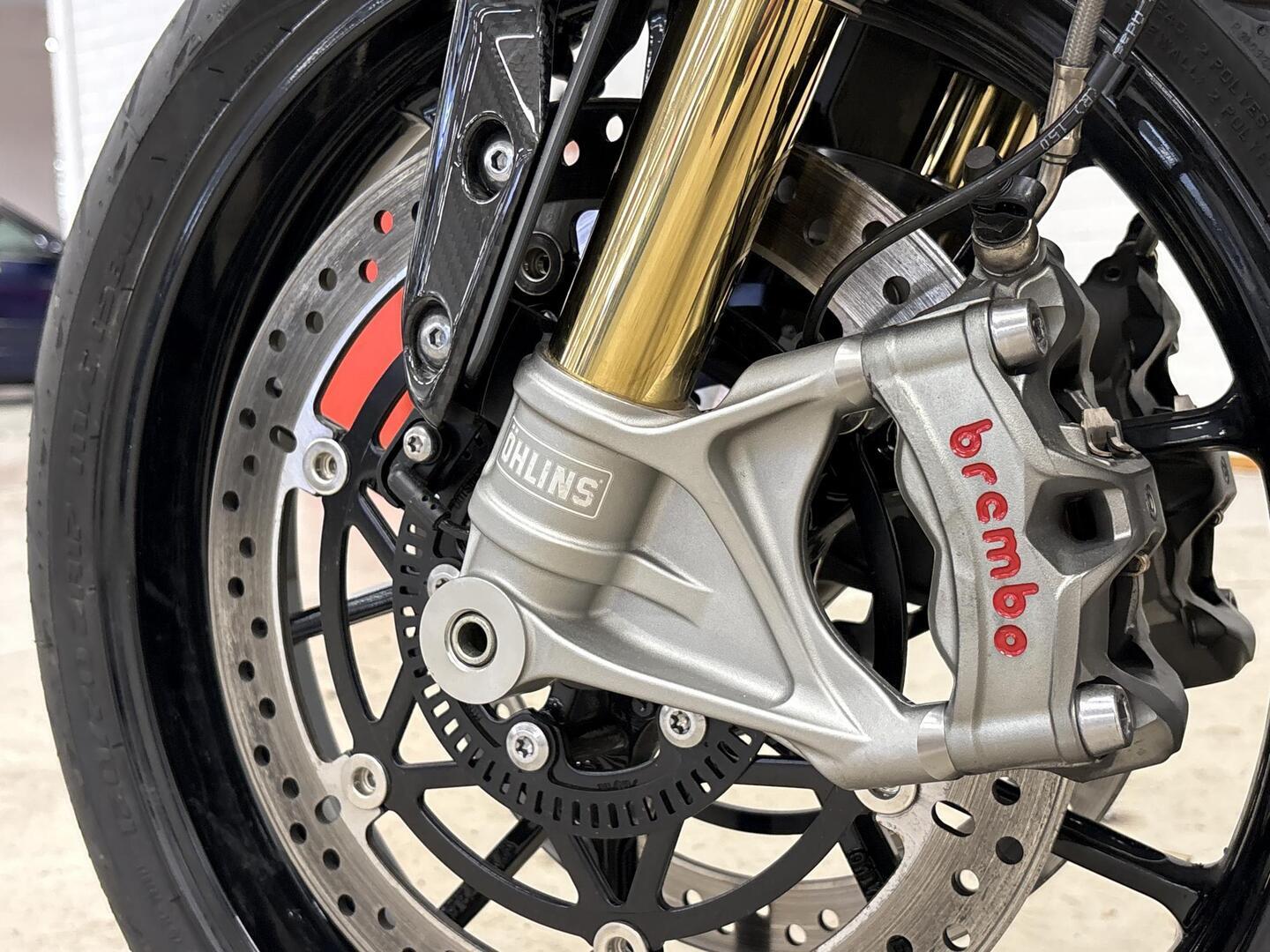 TRIUMPH SPEED TRIPLE 2021
