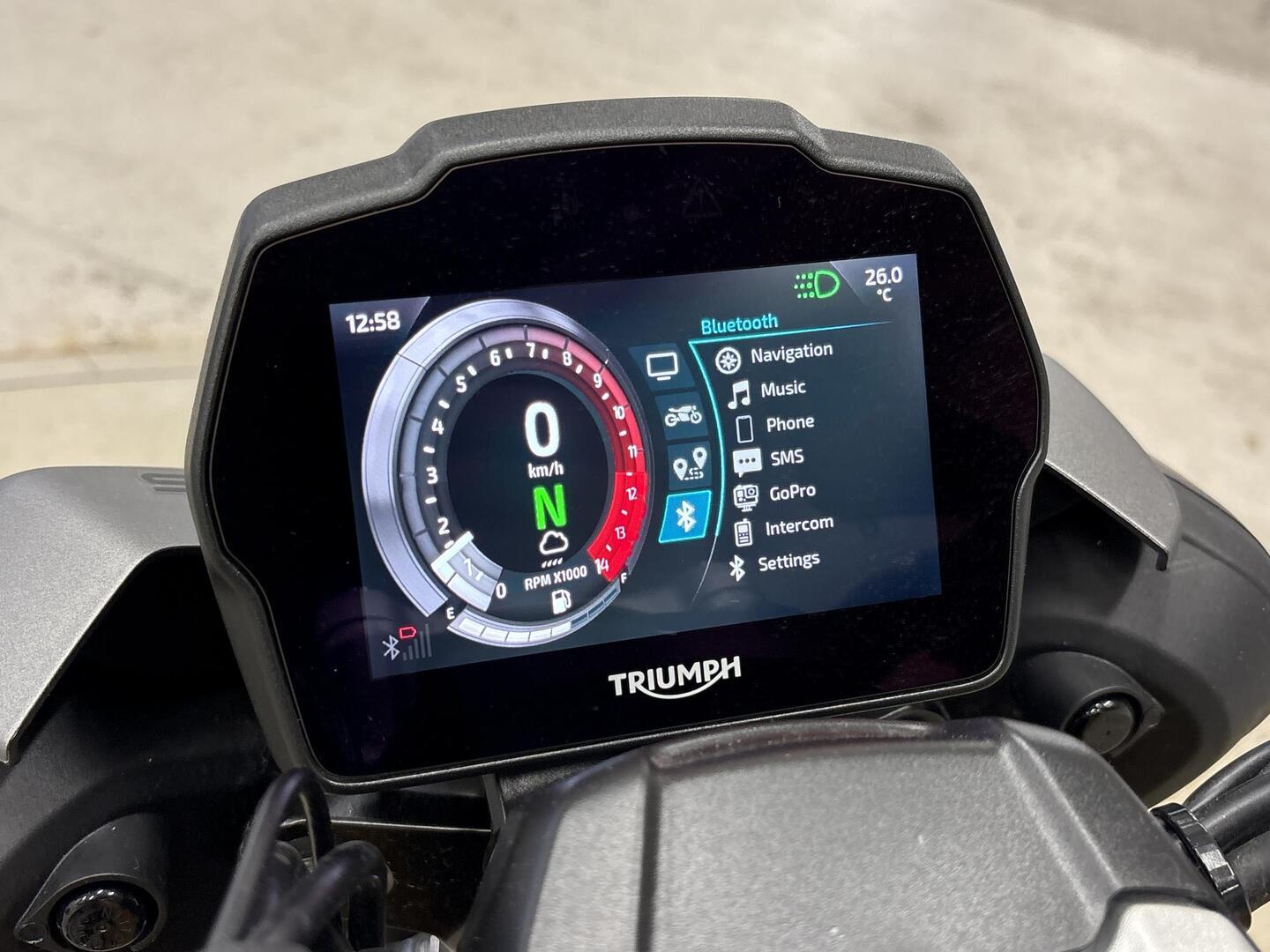 TRIUMPH SPEED TRIPLE 2021