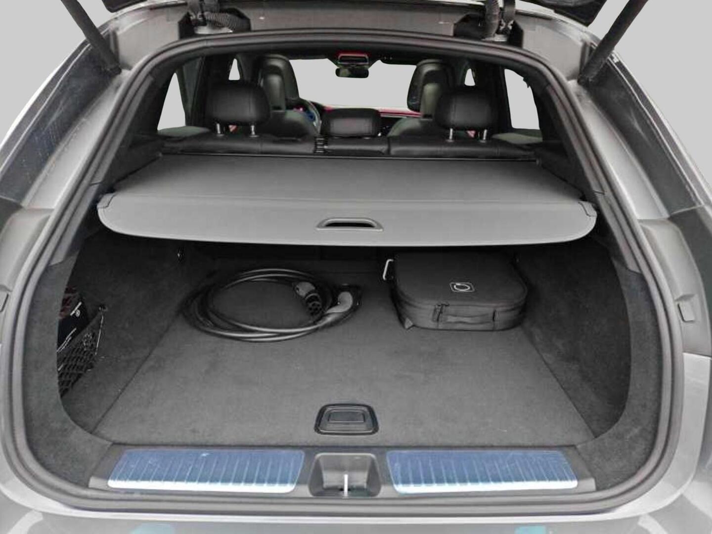 MERCEDES-BENZ EQE SUV 2024