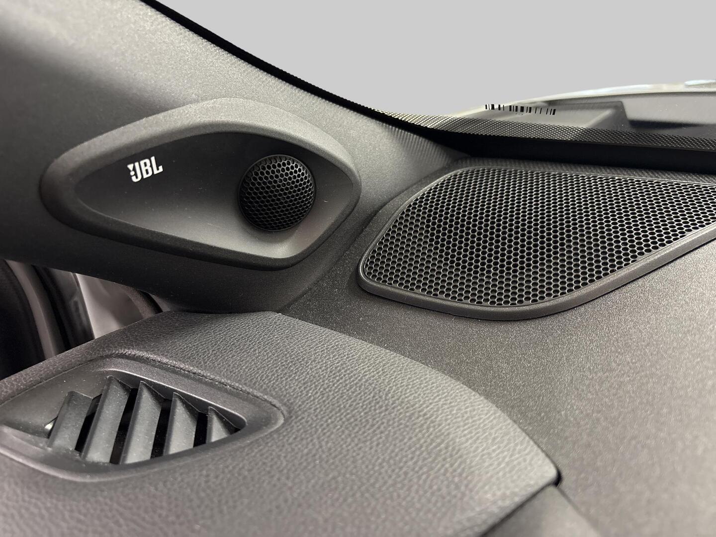 TOYOTA YARIS CROSS 2023