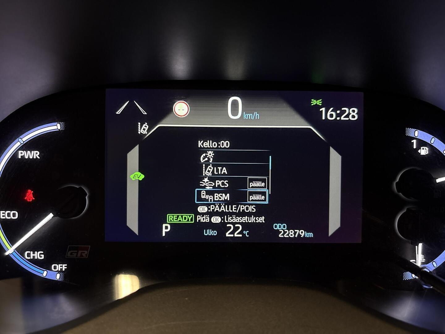 TOYOTA YARIS CROSS 2023