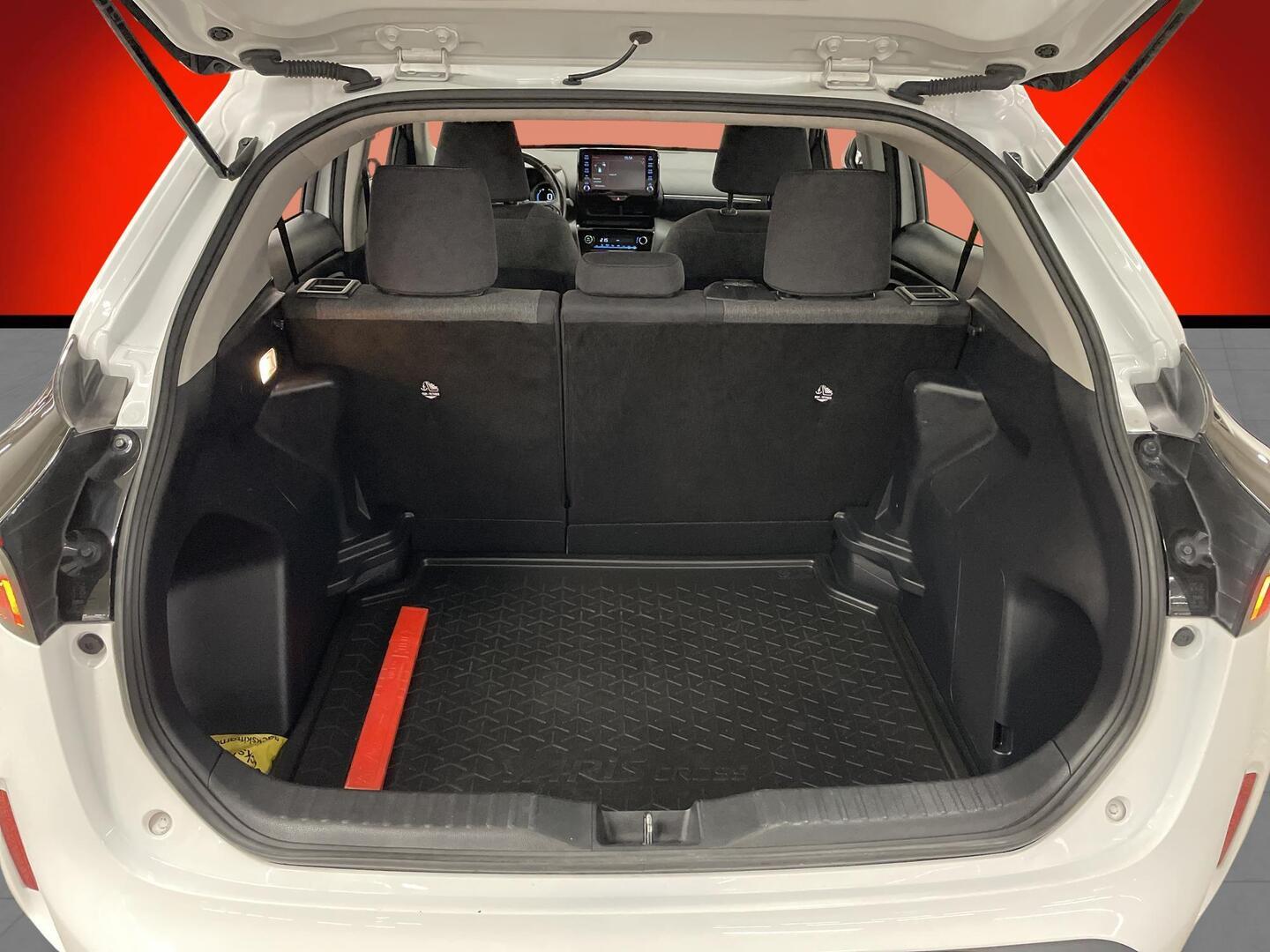 TOYOTA YARIS CROSS 2024