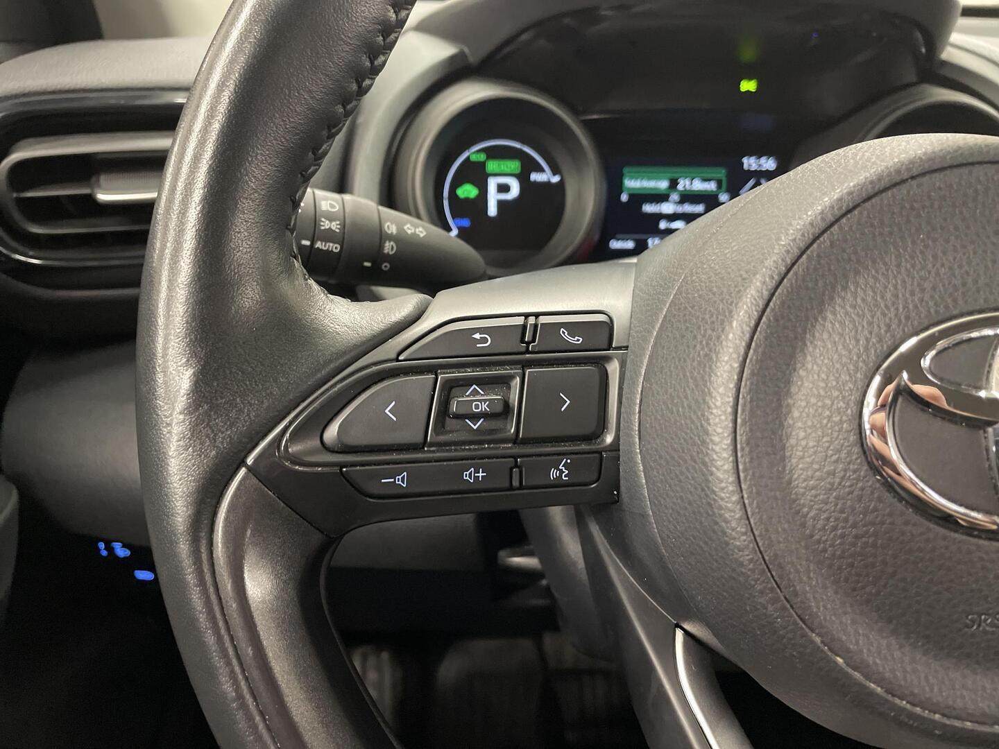 TOYOTA YARIS CROSS 2024