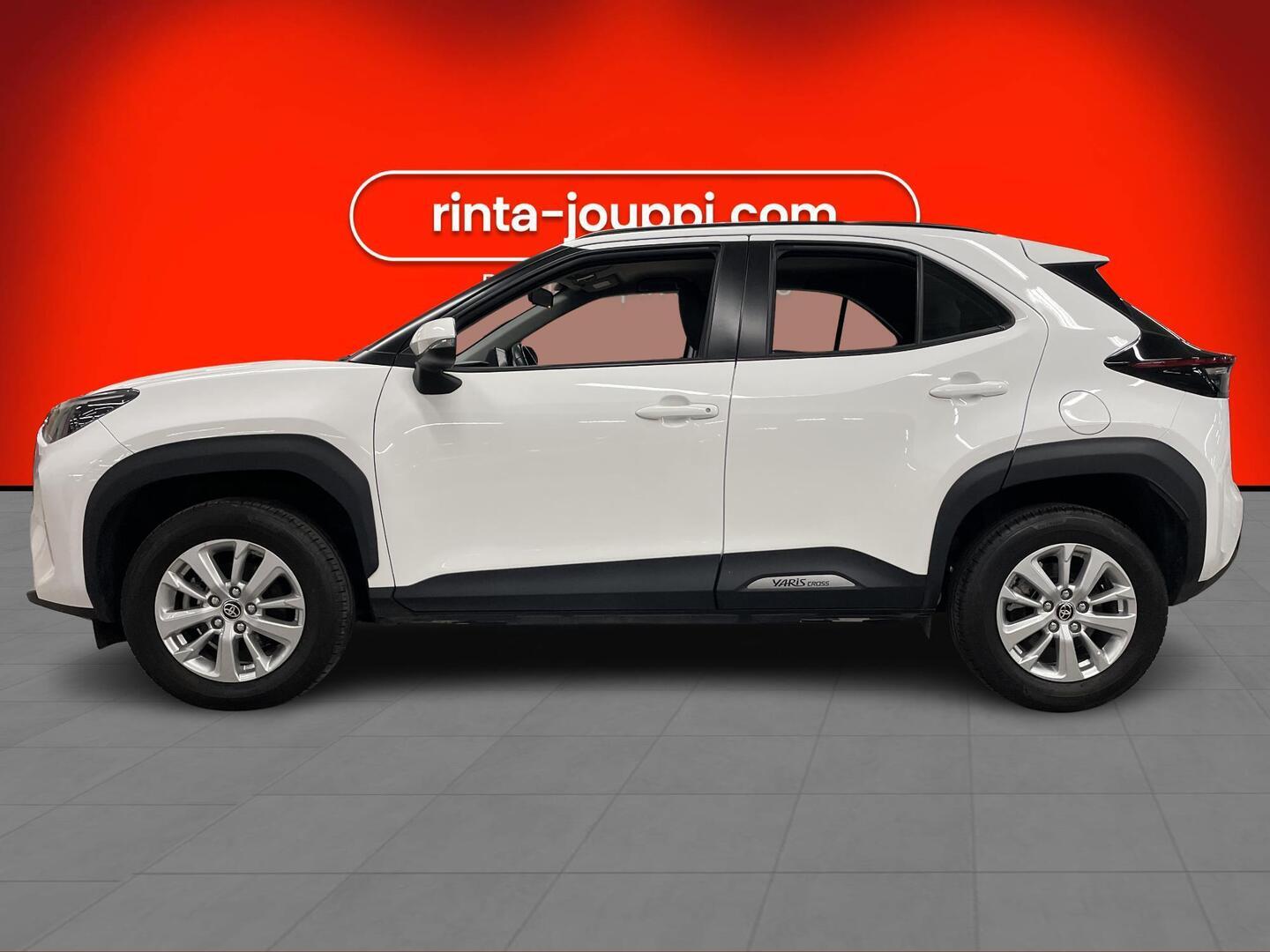 TOYOTA YARIS CROSS 2024