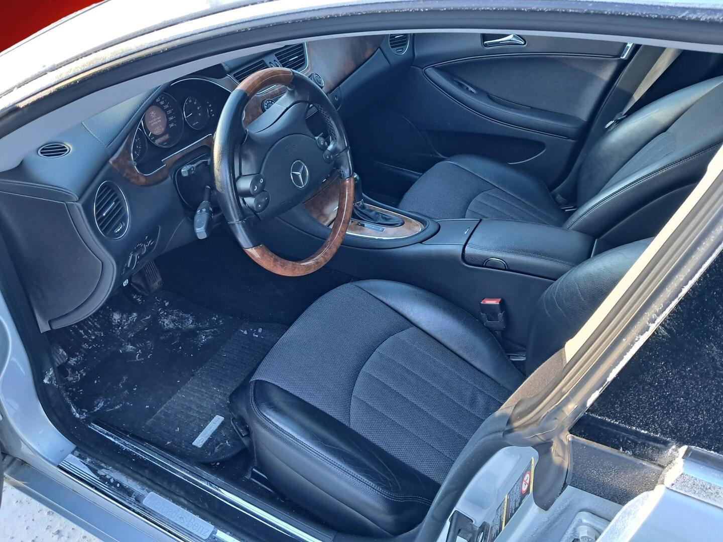 MERCEDES-BENZ CLS 2005