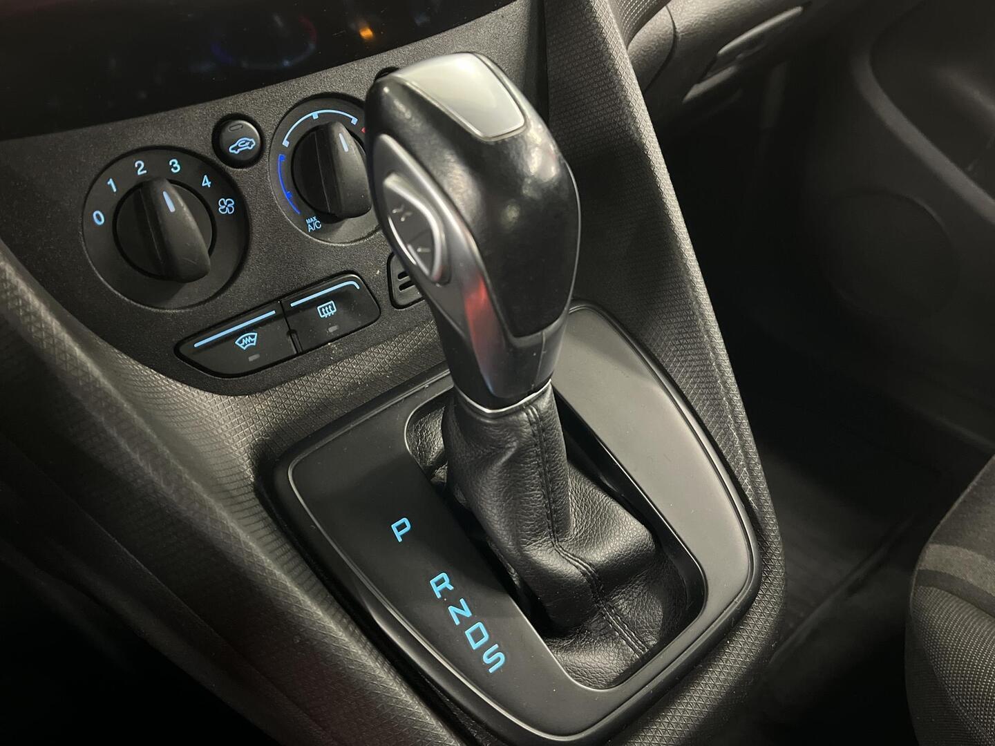 FORD Tourneo Connect 2014