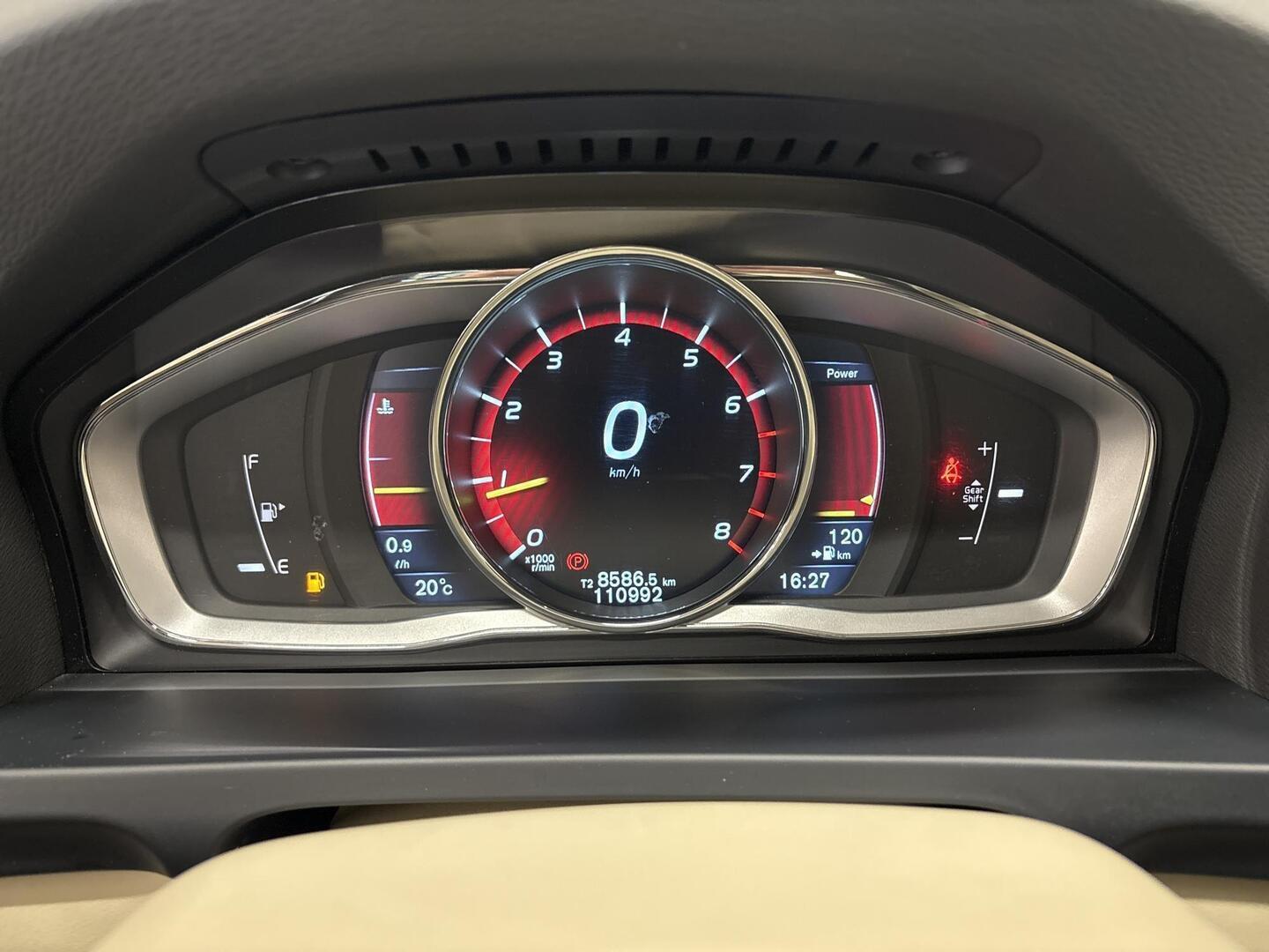 VOLVO S60 2015