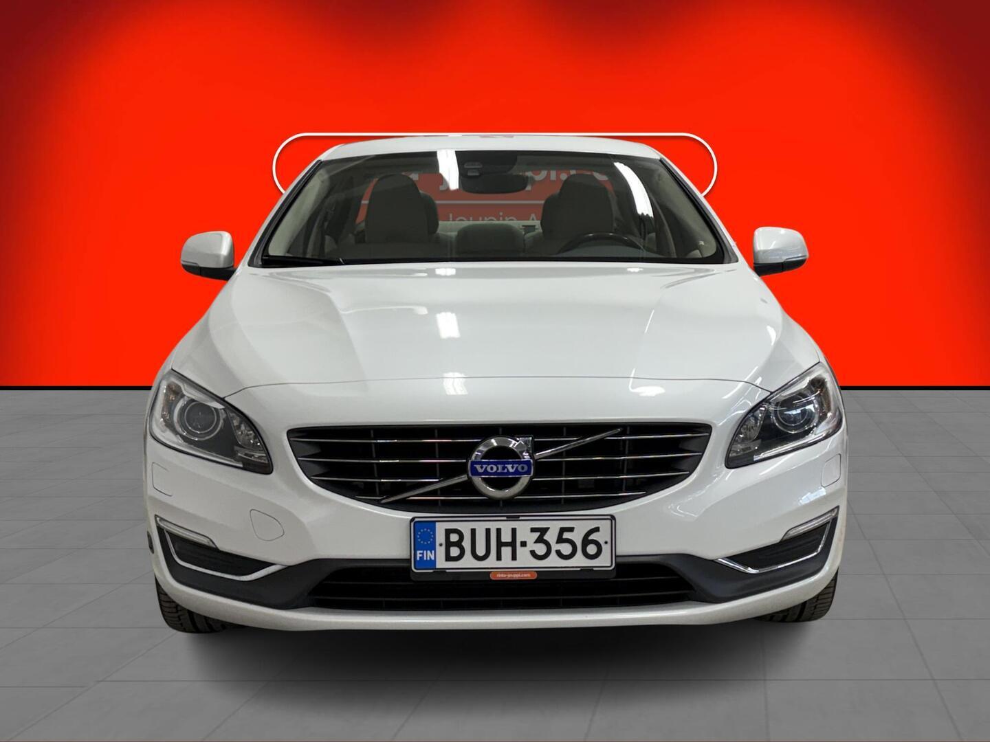 VOLVO S60 2015
