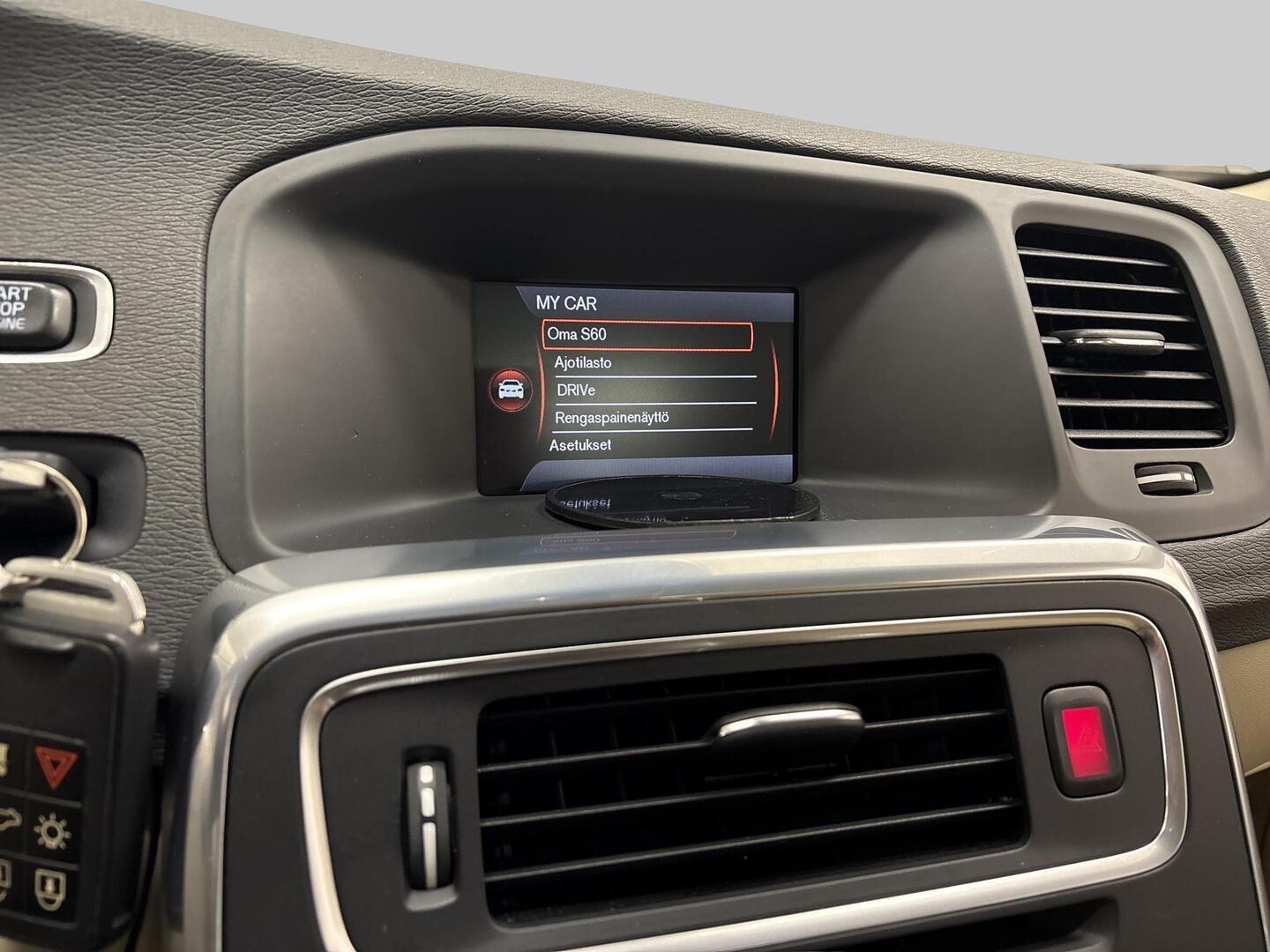 VOLVO S60 2015