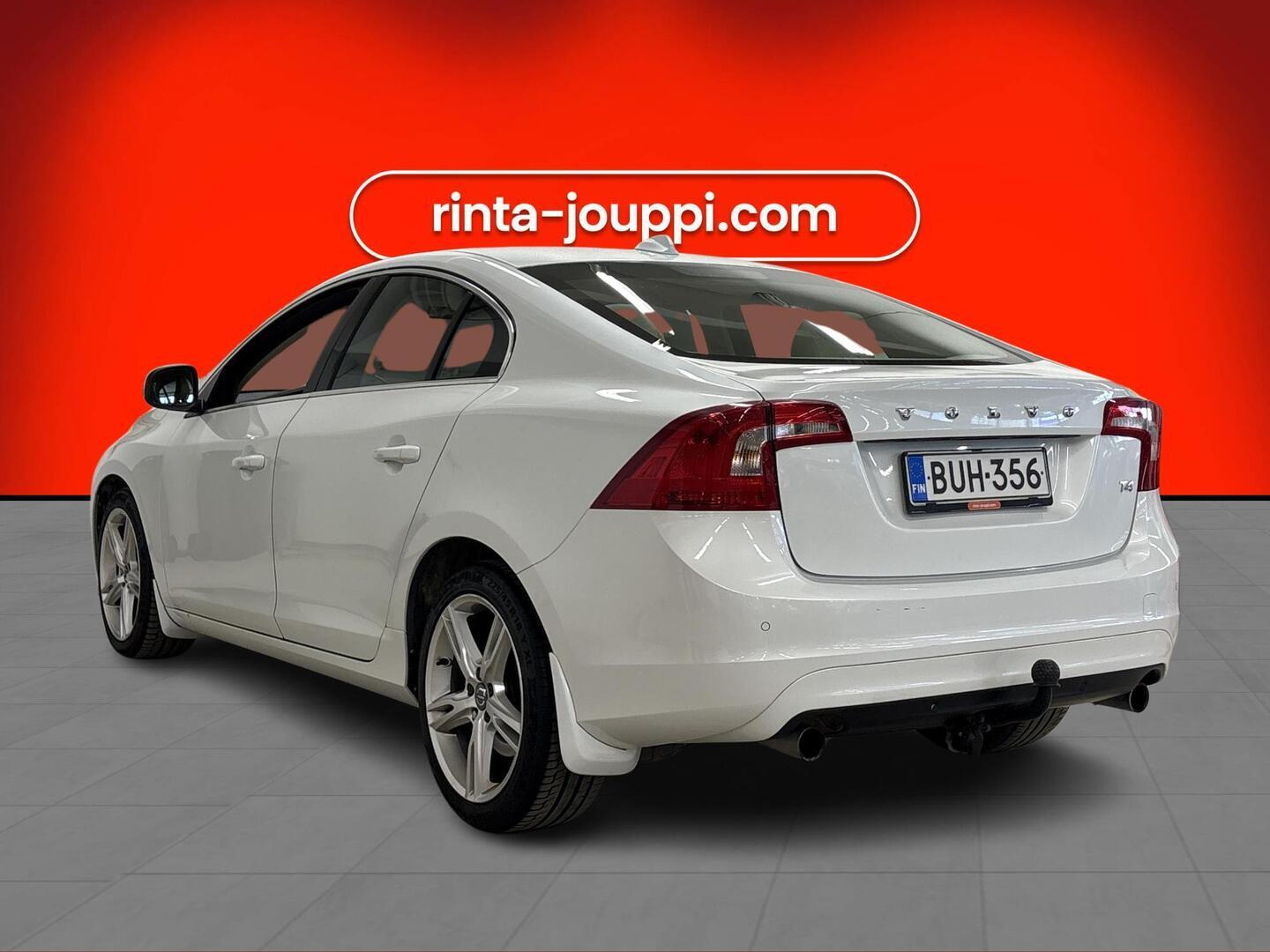 VOLVO S60 2015