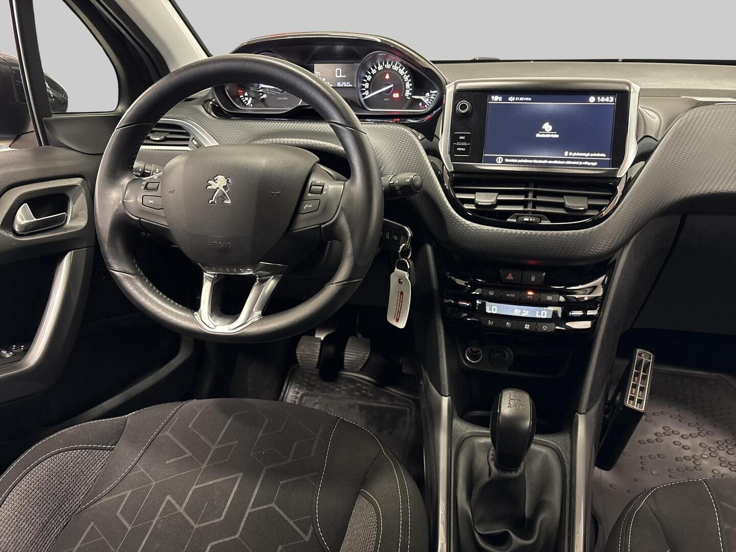 PEUGEOT 2008 2018