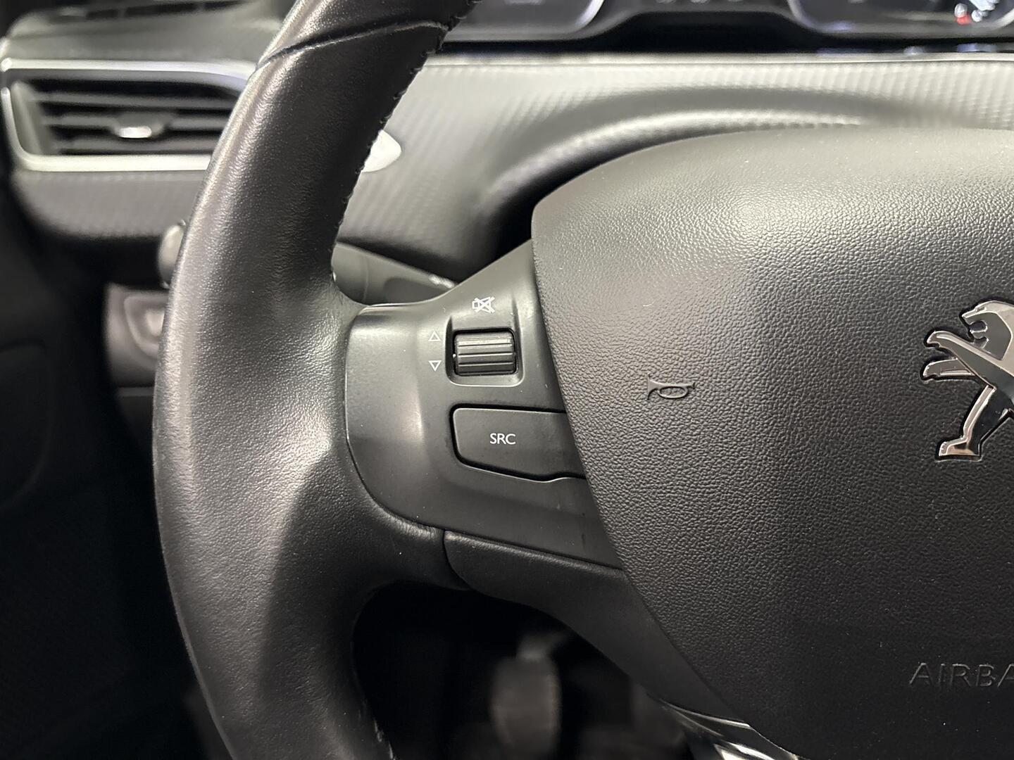 PEUGEOT 2008 2018