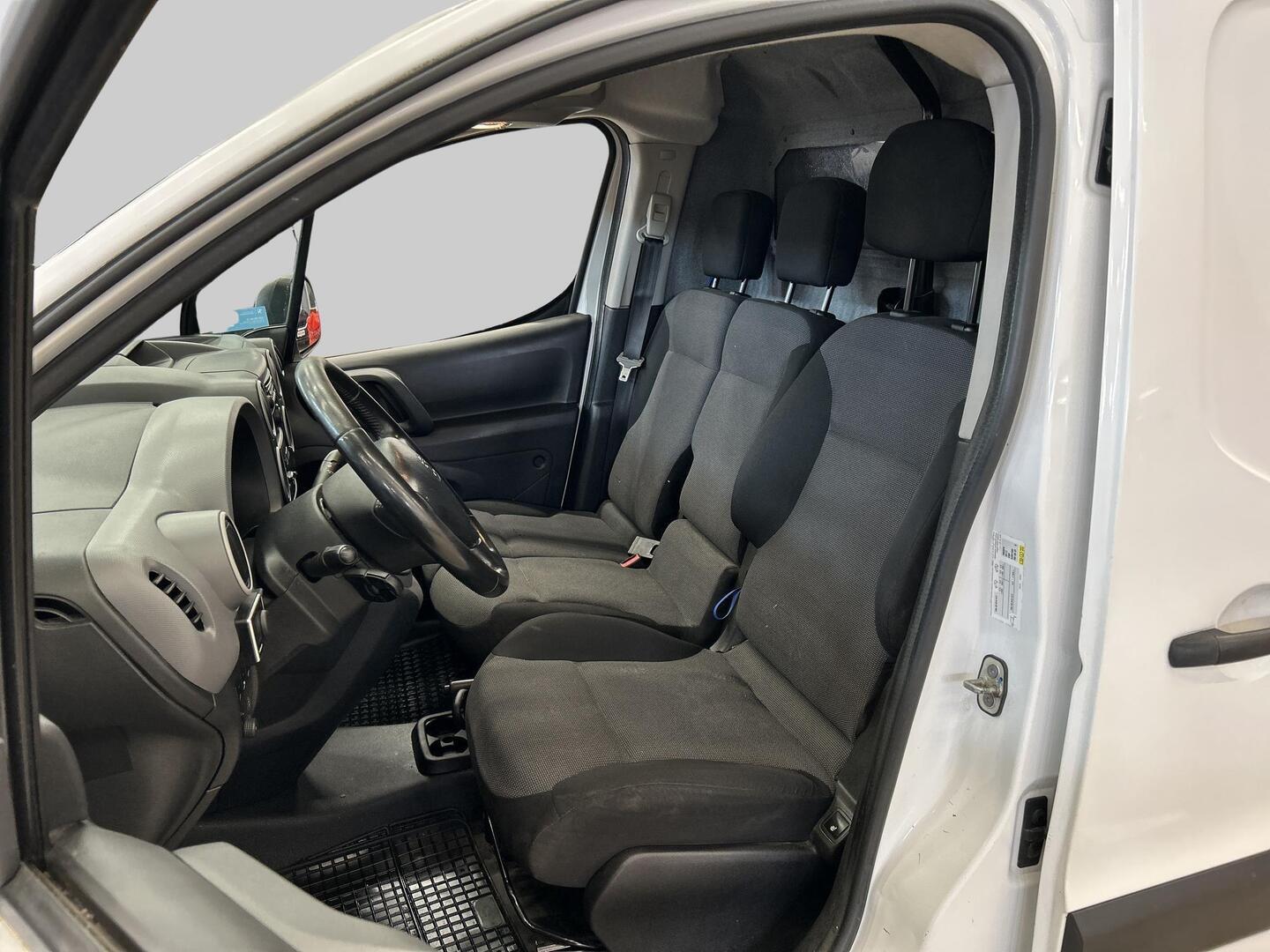 PEUGEOT Partner 2017
