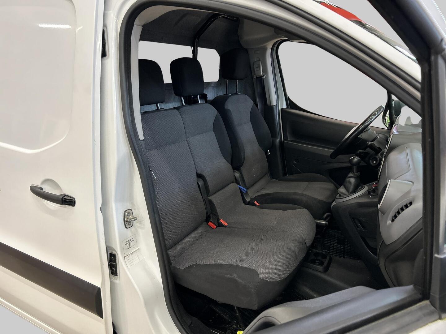 PEUGEOT Partner 2017