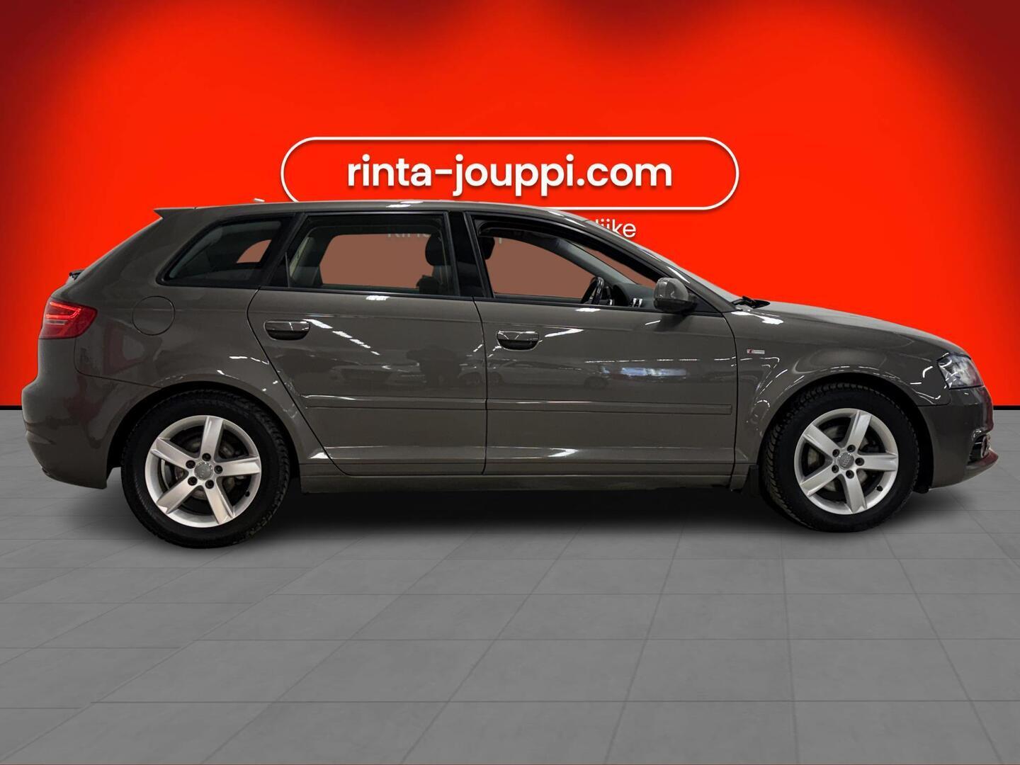 AUDI A3 2012