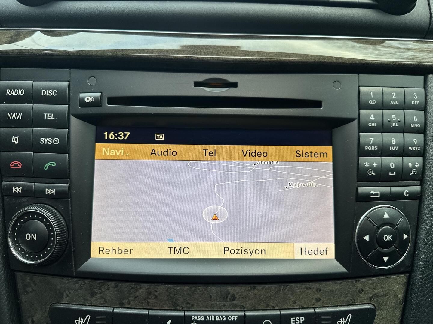 MERCEDES-BENZ E 2008