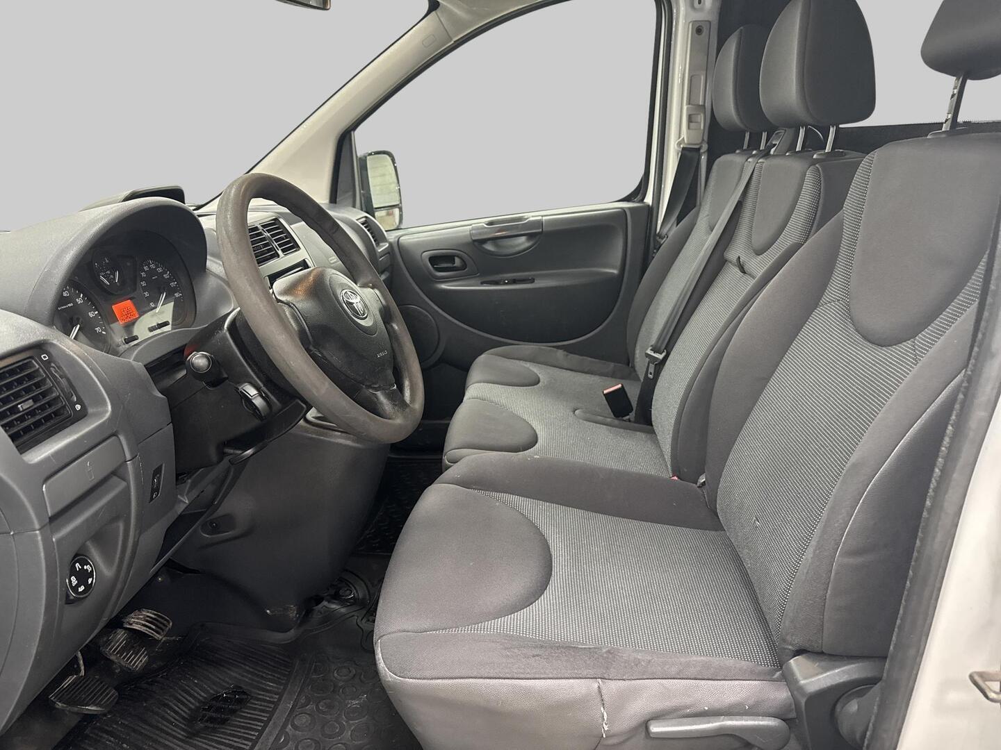 TOYOTA Proace 2016