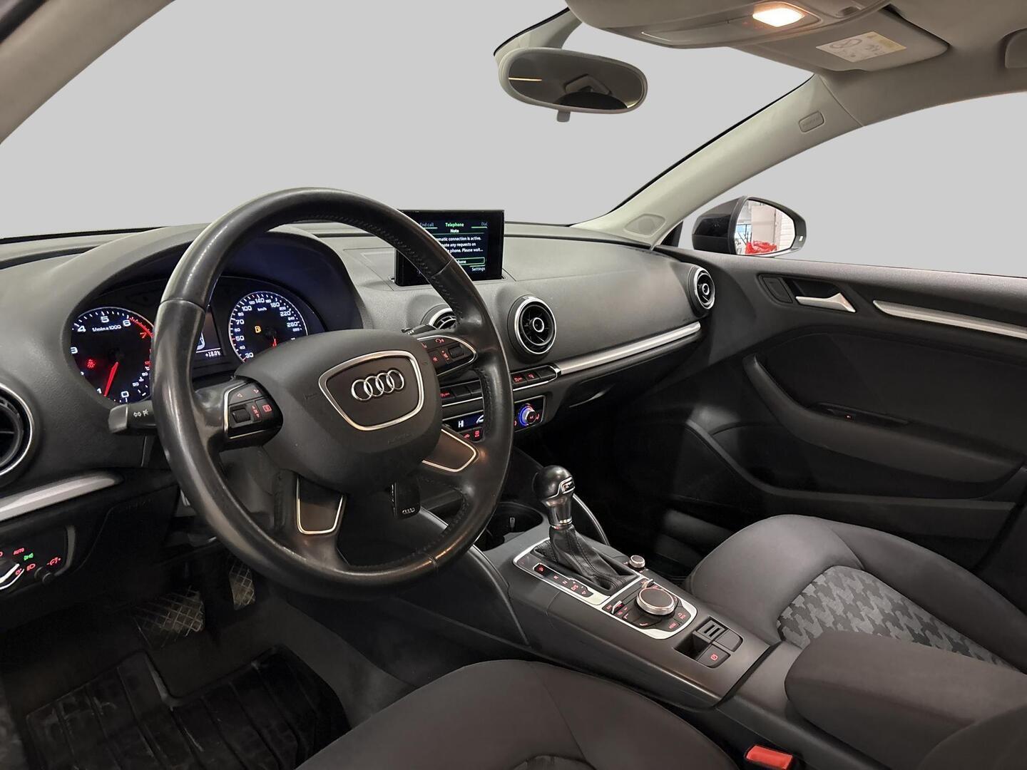 AUDI A3 2015