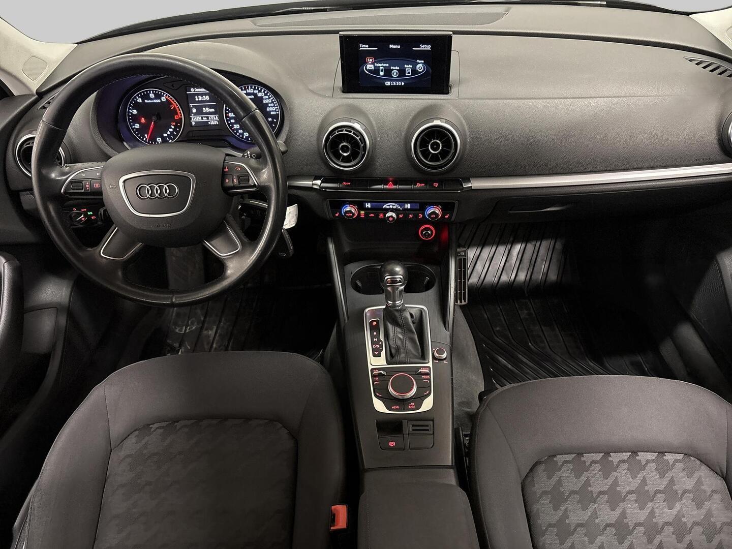 AUDI A3 2015