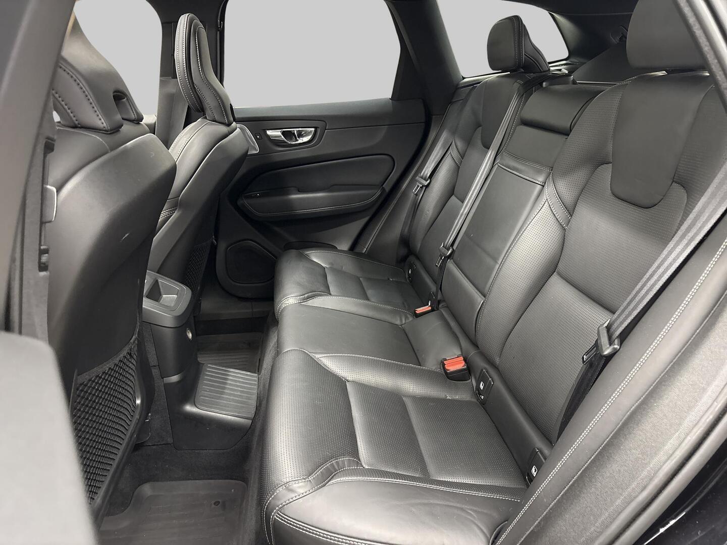 VOLVO XC60 2019