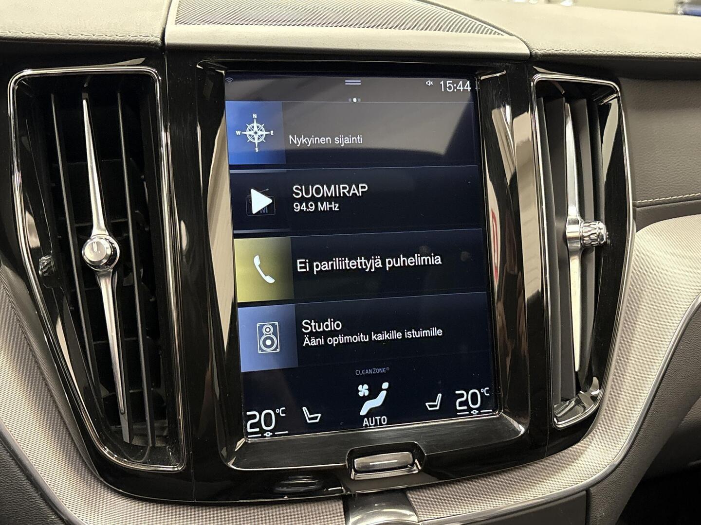VOLVO XC60 2019