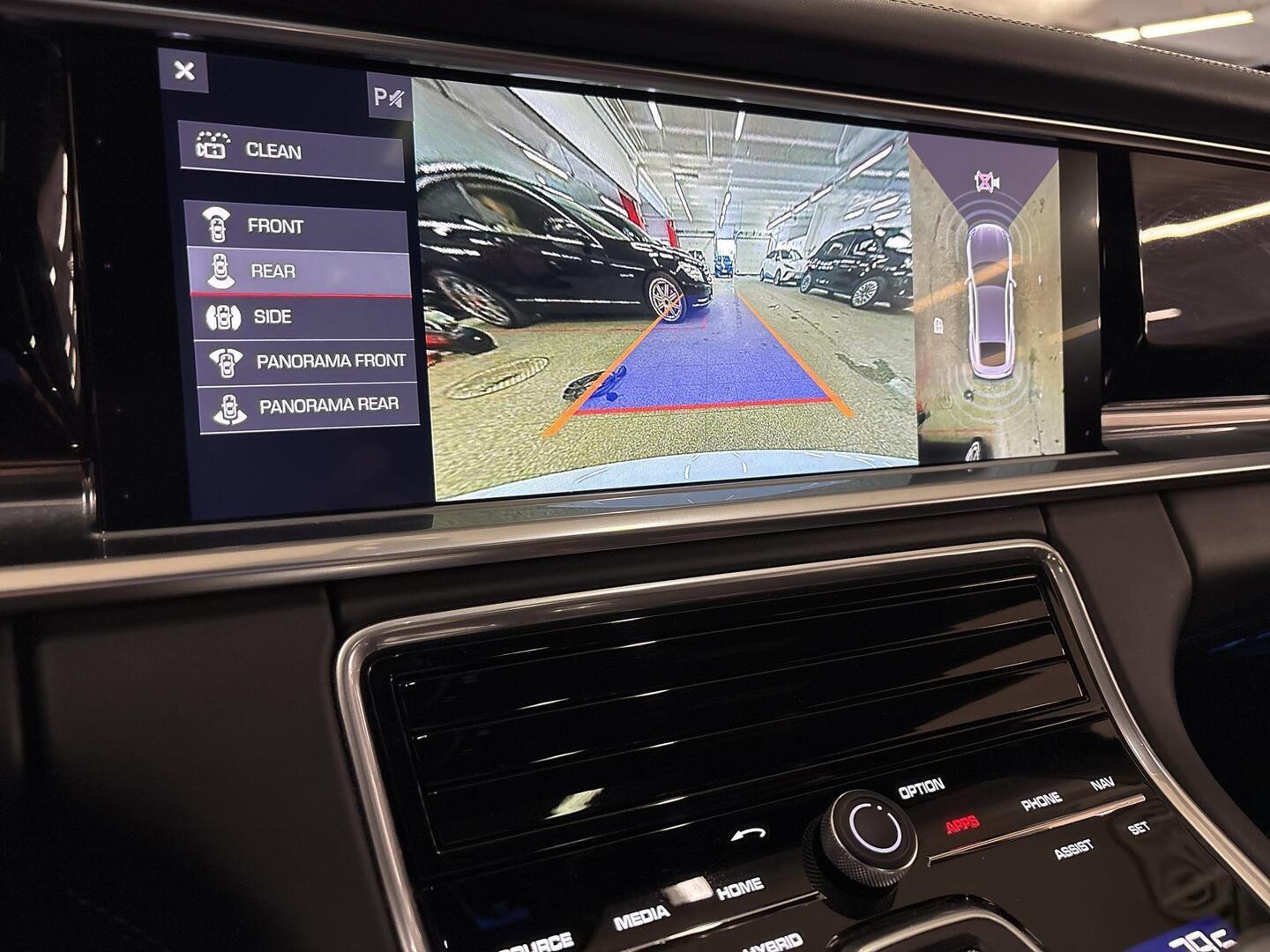 PORSCHE Panamera 2019