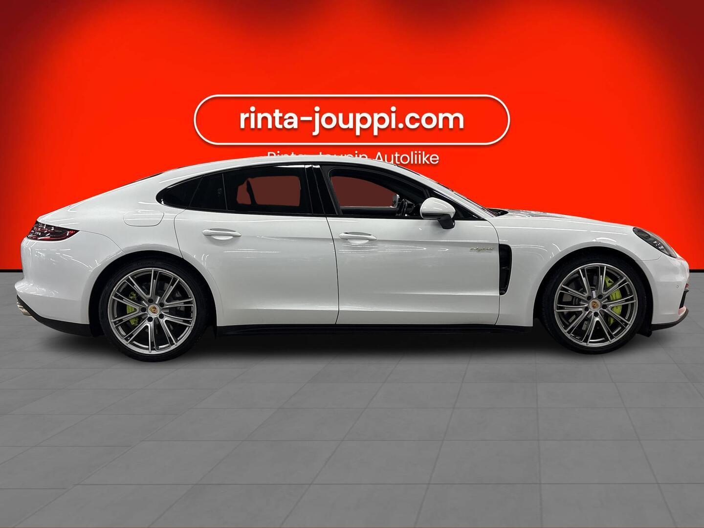 PORSCHE Panamera 2019