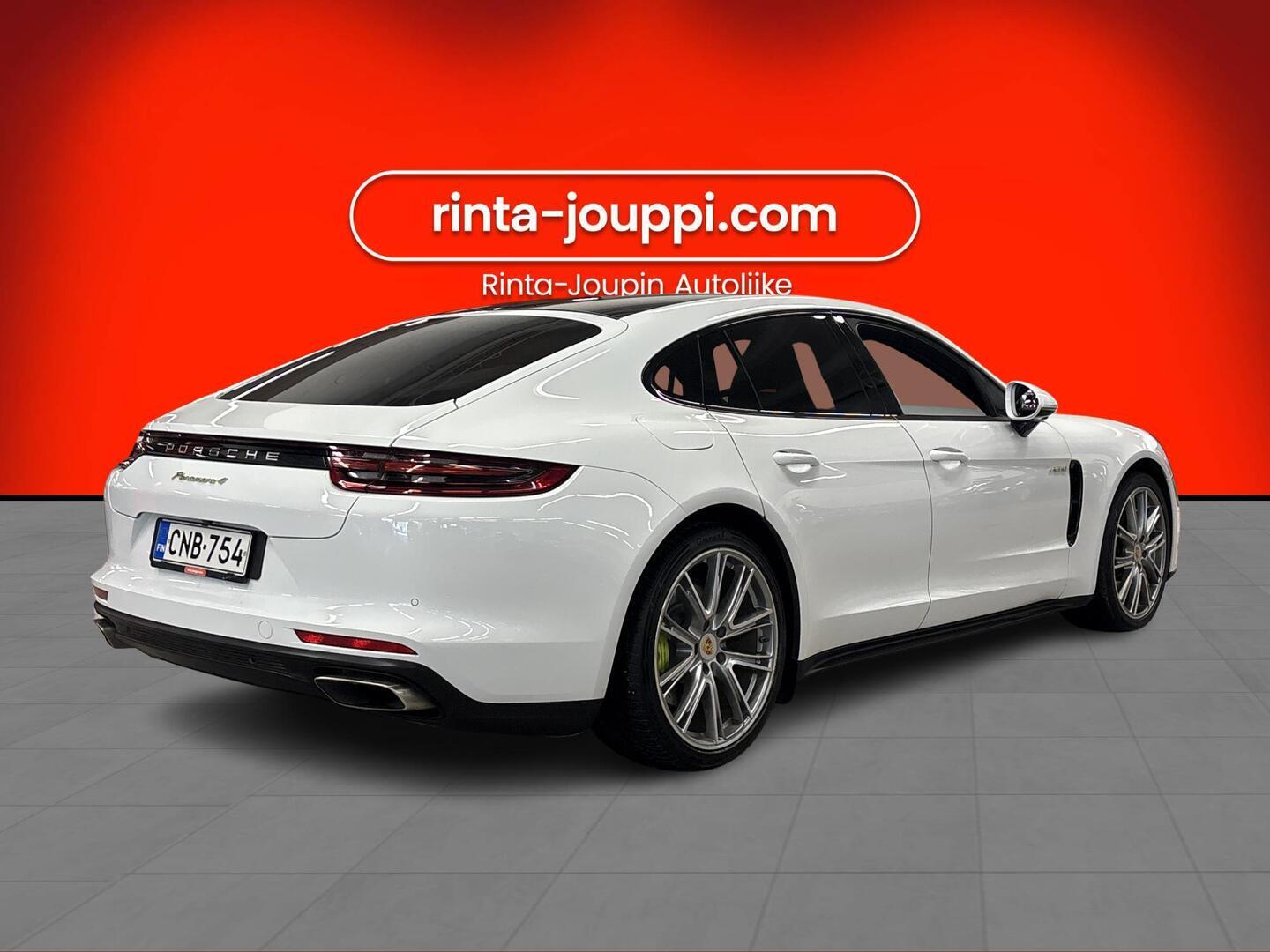 PORSCHE Panamera 2019