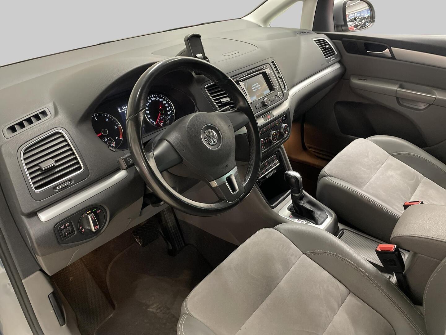 VOLKSWAGEN Sharan 2015