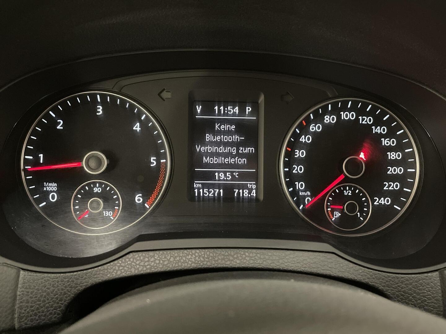 VOLKSWAGEN Sharan 2015