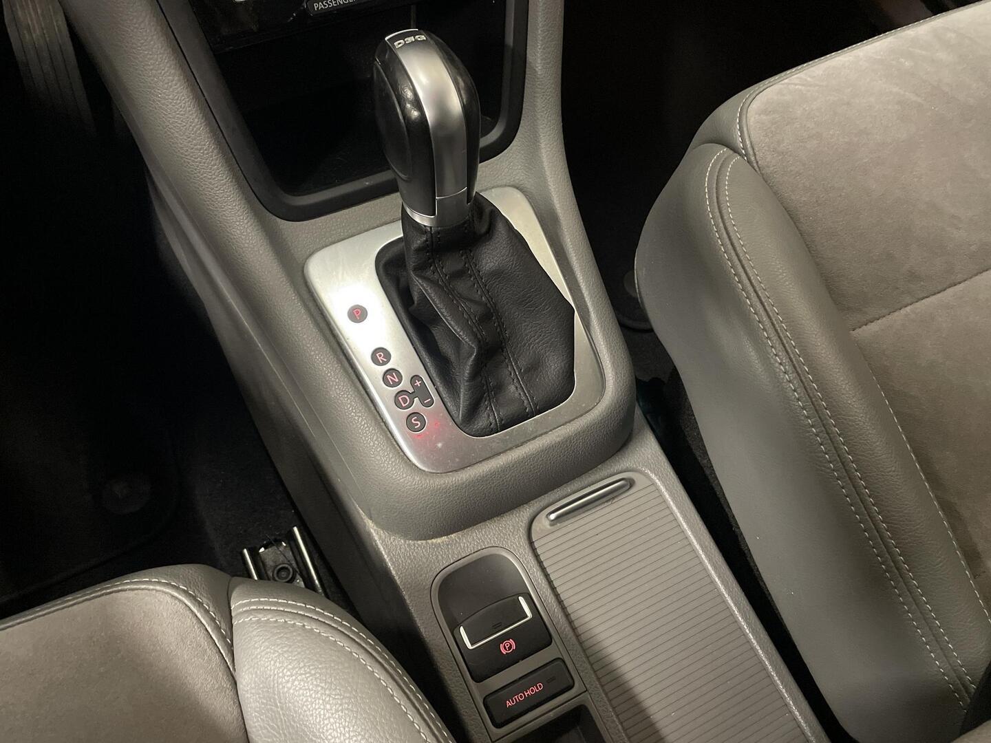 VOLKSWAGEN Sharan 2015