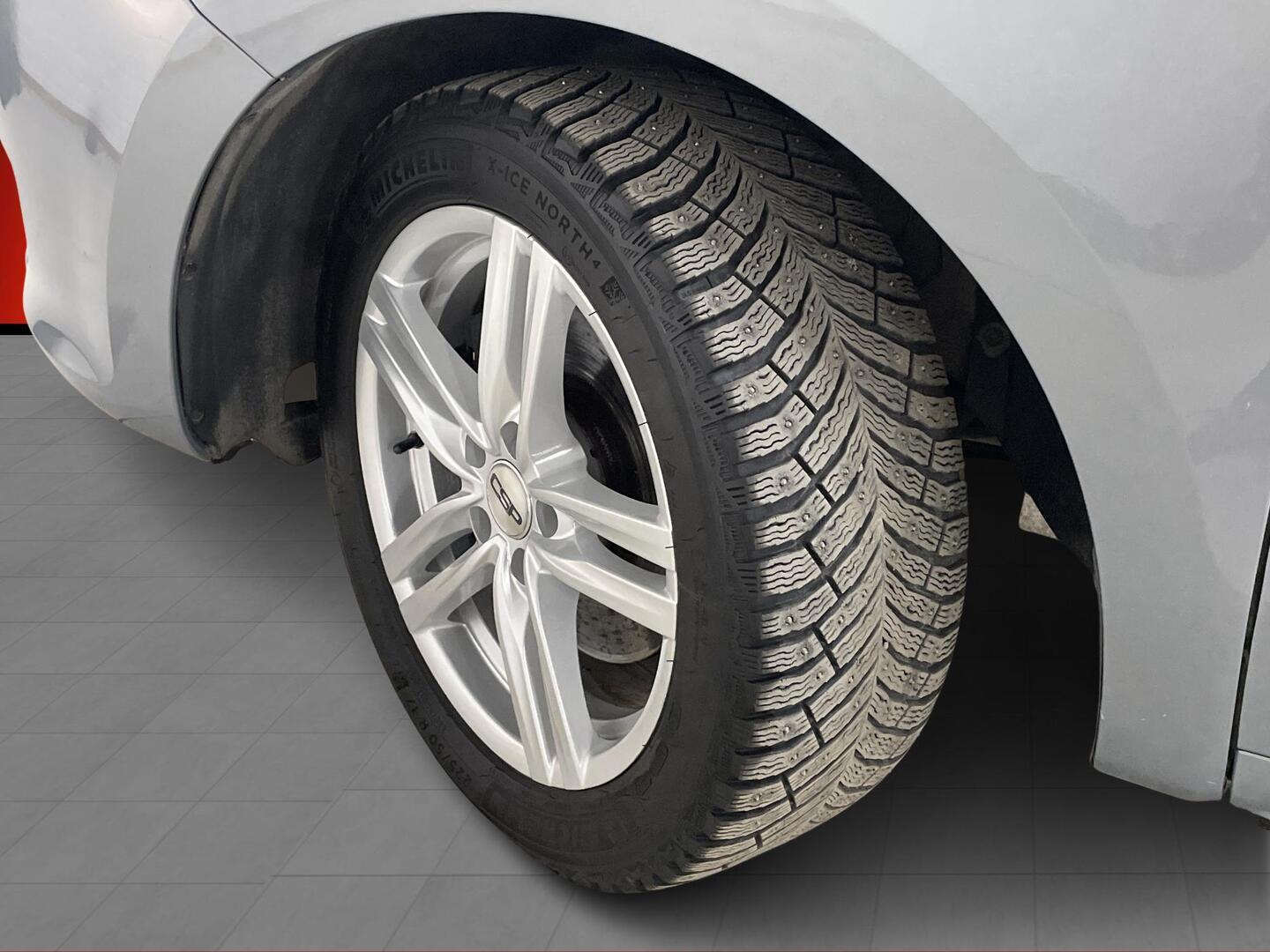 VOLKSWAGEN Sharan 2015