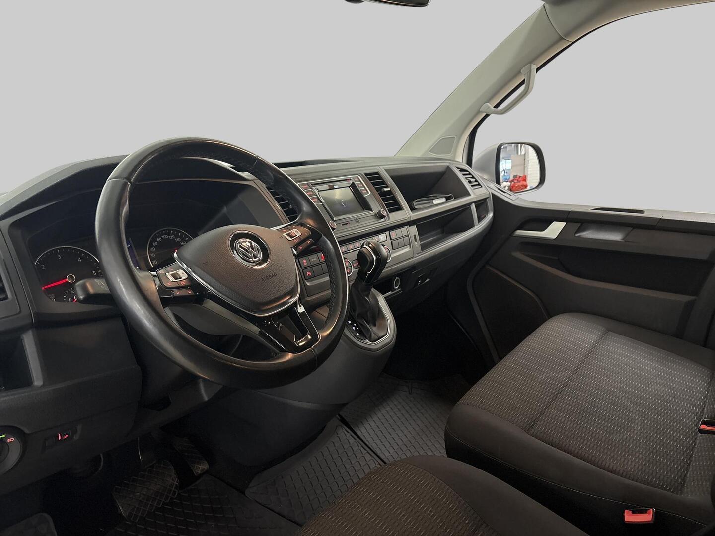 VOLKSWAGEN Caravelle 2018