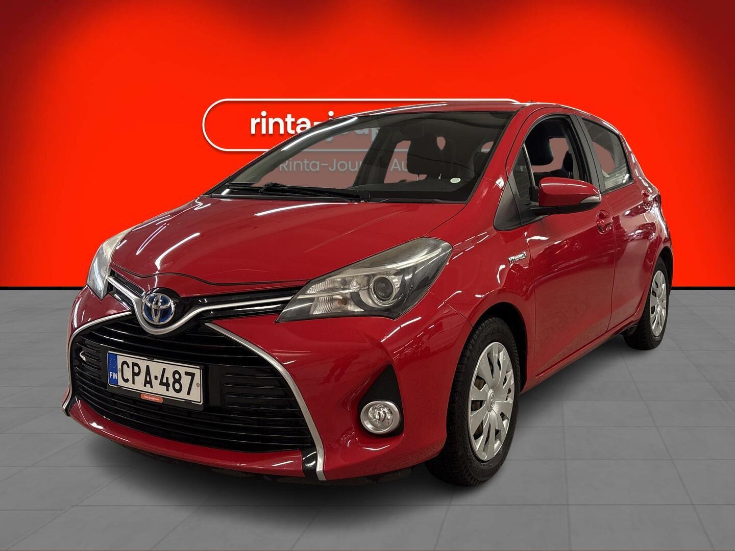 TOYOTA Yaris 2015