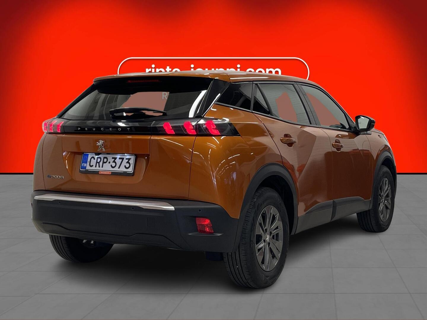 PEUGEOT e-2008 2023