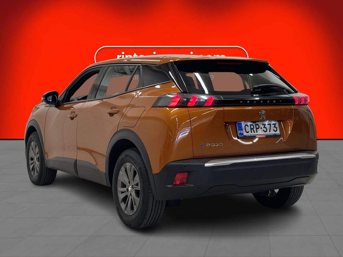 PEUGEOT e-2008 2023